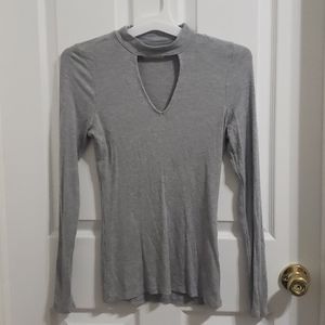 Keyhole Front Gray Hollister Top Size Medium